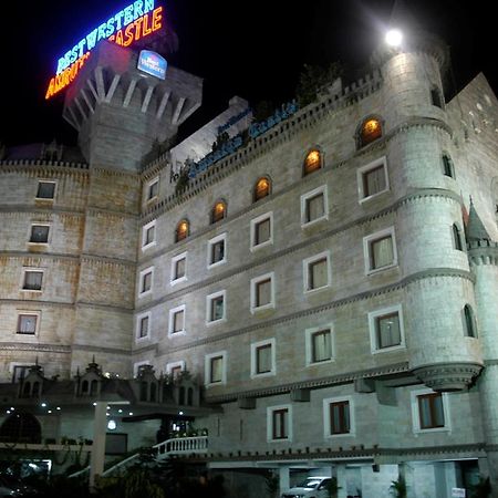 Best Western Amrutha Castle Hyderabad Bagian luar foto